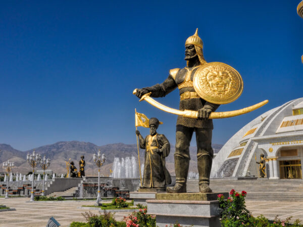 Turkmenistan – Kraina ognia i marmuru